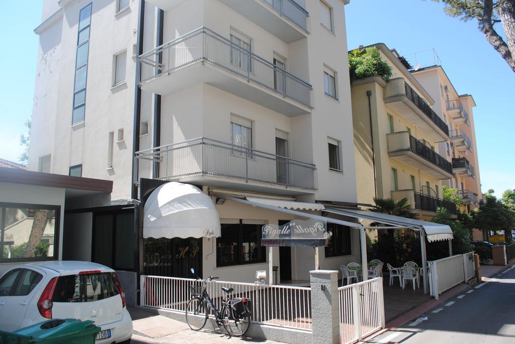 Hotel Pigalle Rimini Kültér fotó