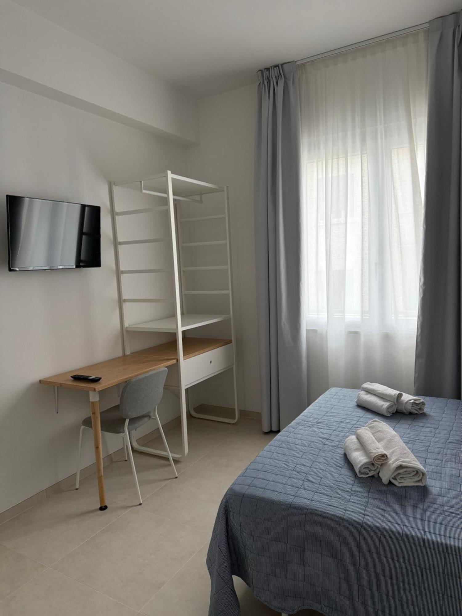 Hotel Pigalle Rimini Kültér fotó