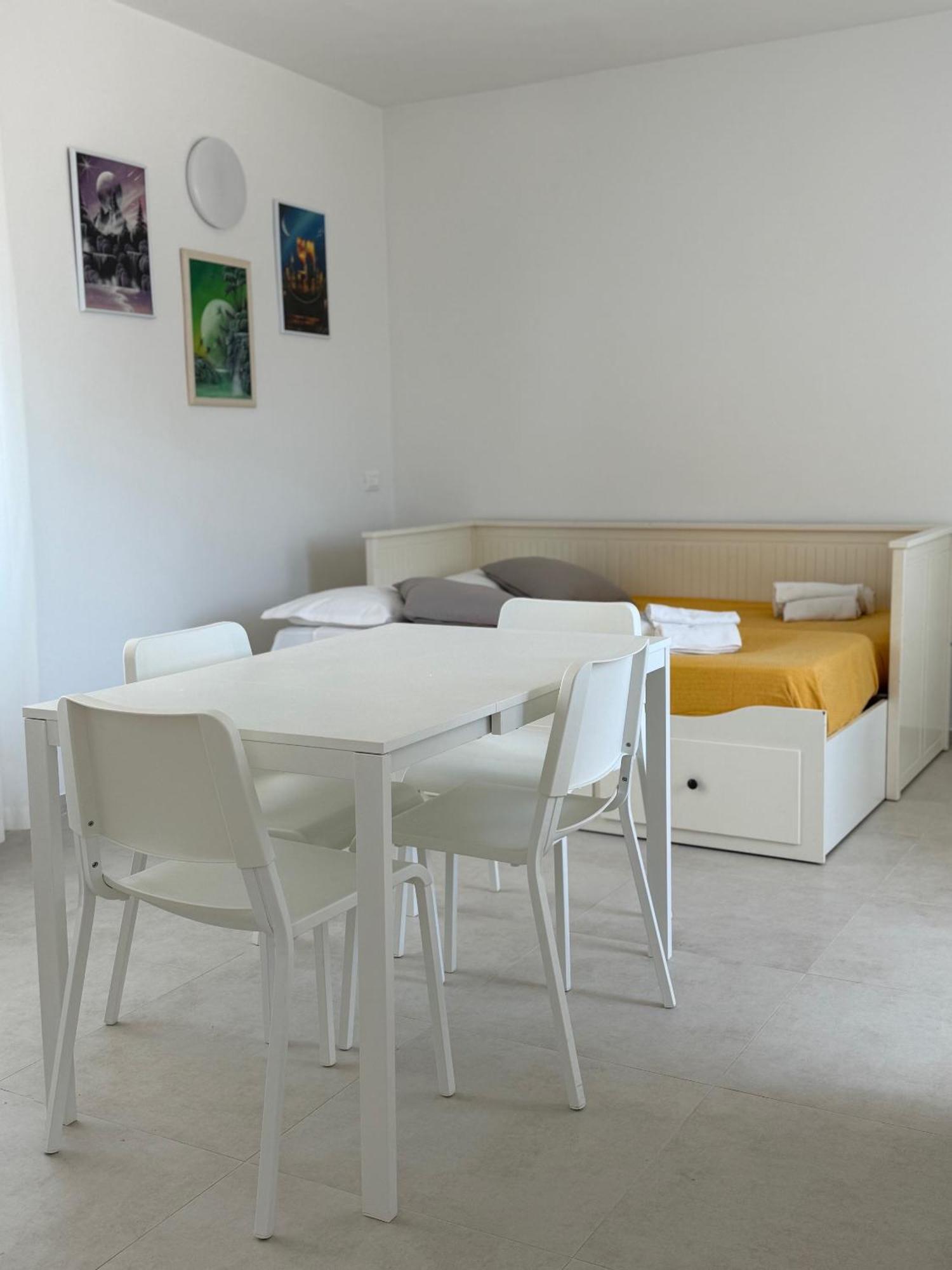 Hotel Pigalle Rimini Kültér fotó