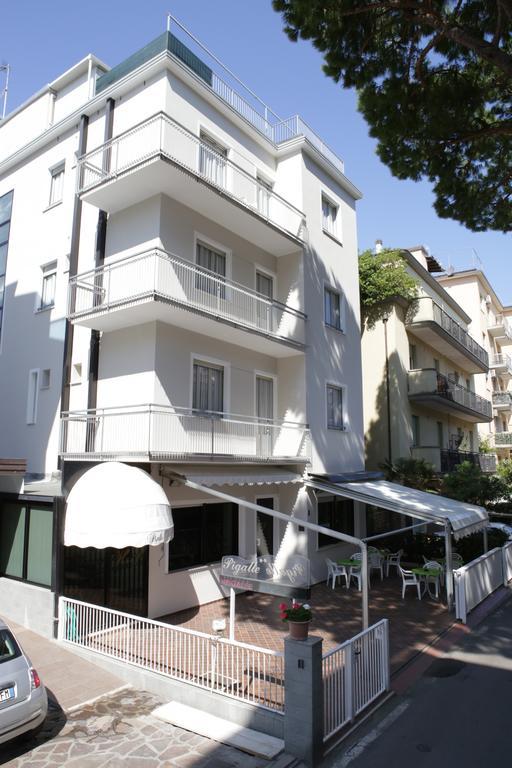 Hotel Pigalle Rimini Kültér fotó